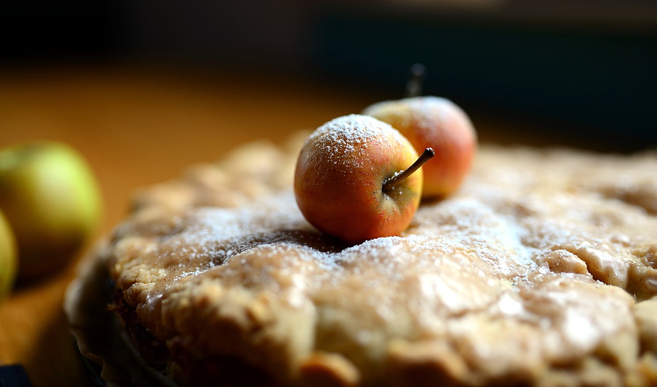 How to Bake Flaky and Delicious Homemade Pie Crust